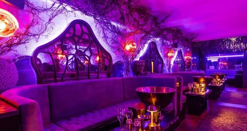 Queue outside Rex Rooms Chelsea with guests arriving for a night out