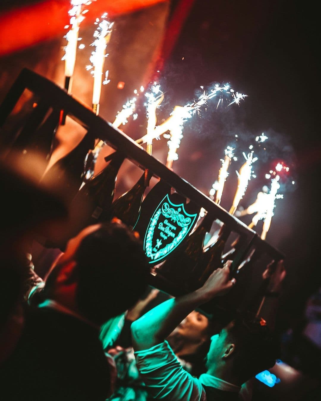 Reign London champagne show